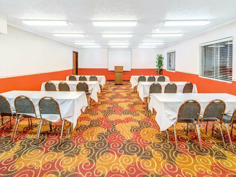 Super 8 By Wyndham Mckinney/Plano Area Bagian luar foto